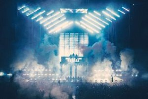 Reunion-Gig der Swedish House Mafia mit Scheinwerfern von GLP