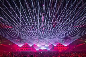 Elektro-Event mit Lasern aus der Fertigung von Ray Technologies