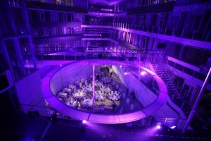 Unilever-Gebäude in der HafenCity erstrahlt in LED-Licht