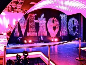 IFA 2011: Fashion-Premiere von Miele mit Wasserwand von Watershow.de