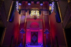 AVL equips Rumbach Street Synagogue with Robe