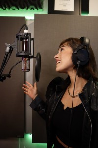 Mixing and recording engineer Maria Elisa Ayerbe produces Paula Arenas album with KRK