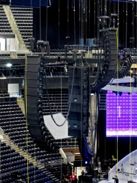 Michael Bublé mit Equipment von Meyer Sound auf Tour