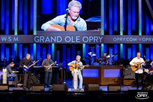 High End Systems\' SolaFrame-Scheinwerfer in Grand Ole Opry installiert