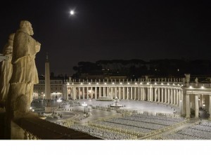 Osram realisiert neues Lichtkonzept auf dem Petersplatz