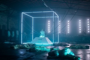 Mikko Rahf nutzt GLP Creative Light 1 Plus für „Bowie“-Musikvideo-Zyklus