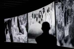 Christie-Projektoren unterstützen „Incoming“-Ausstellung im Barbican Centre