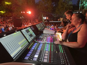 Lawo-Pulte für FOH, Monitoring und Broadcast-Mix bei Concert de Paris im Einsatz