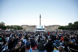 EPS verlegt Bodenschutz für Trickfilm-Festival