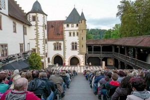 Burgfestspiele Jagsthausen mit Layher-Event-Systemen ausgestattet