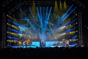 Juan Luis Guerra on tour with Robe fixtures