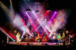 Chauvet equips Tenth Avenue North’s Christmas tour