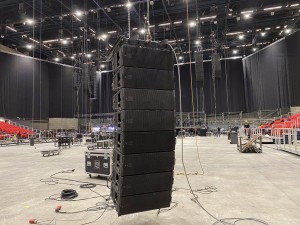 BG Event selects Martin Audio MLA for arena shows in Budapest