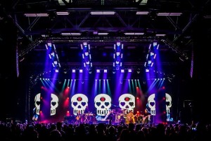 Heart on tour with Elation ACL 360 Matrix fixtures