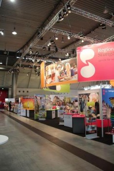Gemco beleuchtet Messestand der Stuttgart-Marketing GmbH