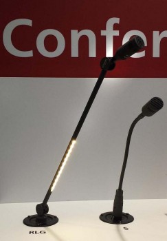 Schoeps-Konferenzmikrofon mit LED-Leseleuchte