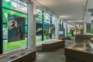Schnick-Schnack-Systems beleuchtet Ausstellung im Landesmuseum Hannover