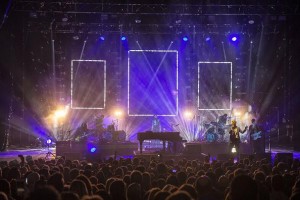 Colour Sound supplies lighting for Tom Odell’s UK tour