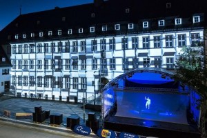 Gahrens + Battermann und Marketing4D inszenieren Show mit Holografie und 3D-Video-Mapping