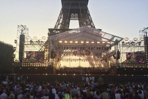 Französisches Nationalfeiertags-Event mit Lawo-Pulten
