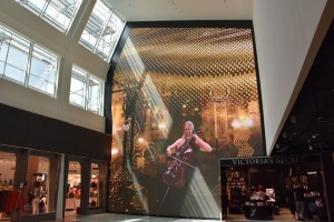 BrightSign-Player steuern LED-Außenwand des Shopping-Konzepts „The Fashion Gallery“ in Wiener Flughafen