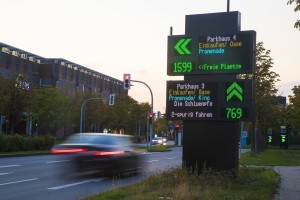 Innlights realisiert LED-Parkleitsystem im Centro Oberhausen