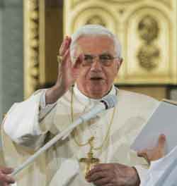 Papst nutzt Audio-Technica Mikrofone