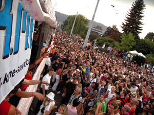 Zürich ravte mit KME zur Street Parade 2006